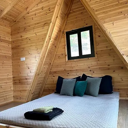 Cozy Mountain Hideaway For Slow Mornings And Valley Views In Limassol, Cyprus Ferienhaus Arakapas